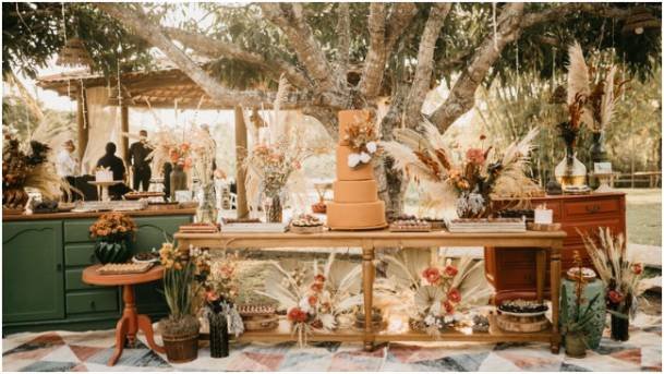 Boho Wedding Flower Color Palettes That Work